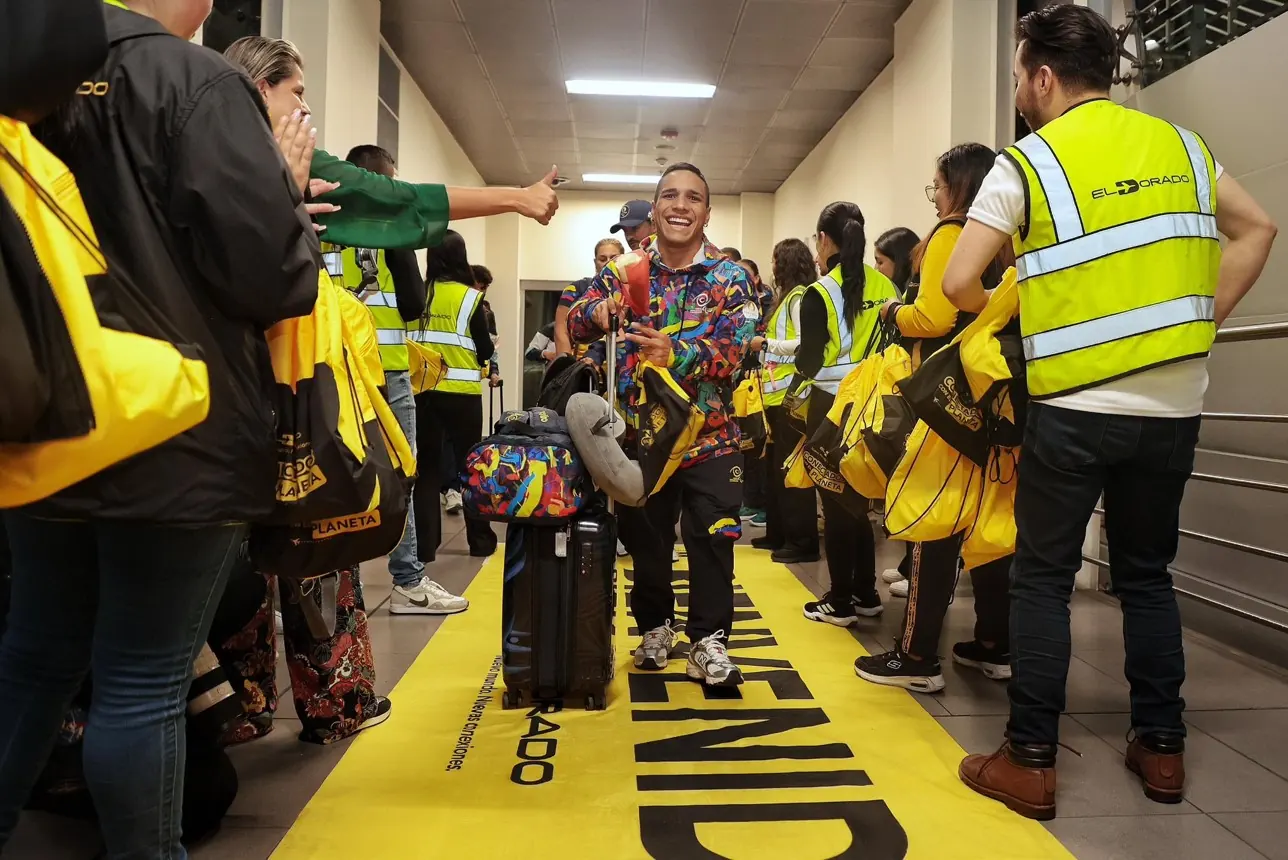 Emotiva llegada de Para Atletas colombianos que participaron en París 2024