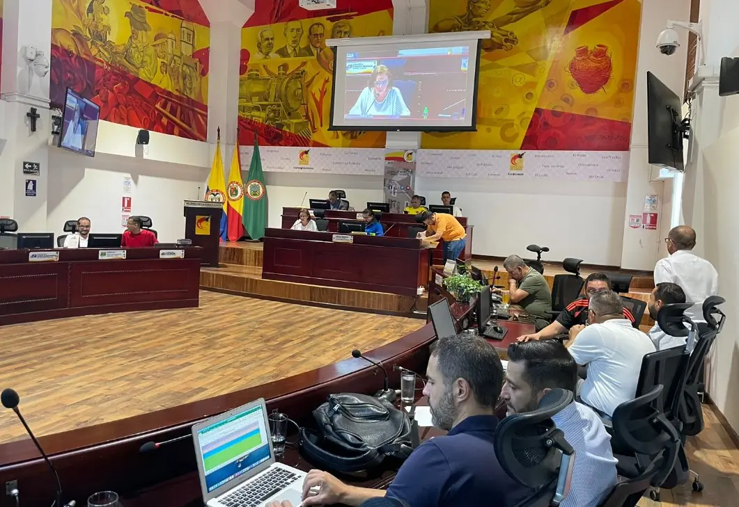 Concejo de Pereira aplaza política de juventud y alcalde retira crédito público