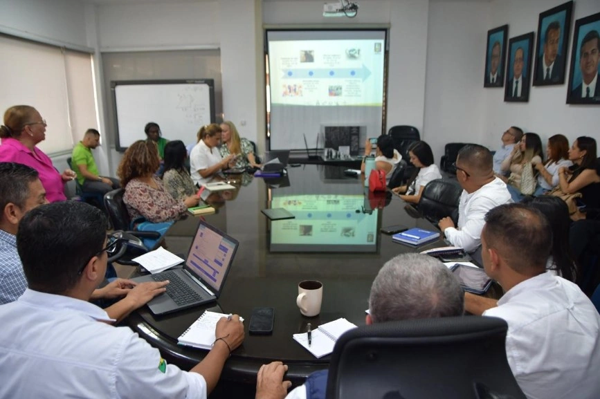 Cerca de $100 millones invierte el alcalde Roberto Jiménez para la Casa de la Juventud en Dosquebradas.