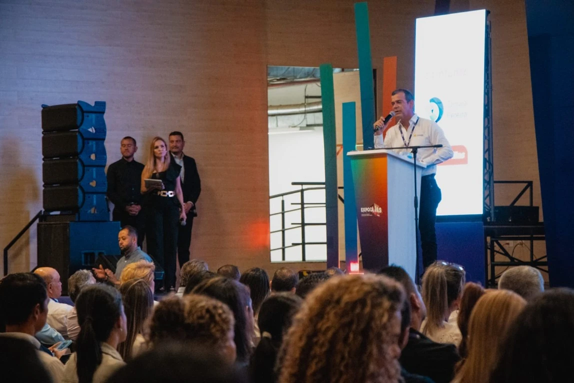 CRECE EMPRESARIAL 2024  “Liderando futuro consciente”