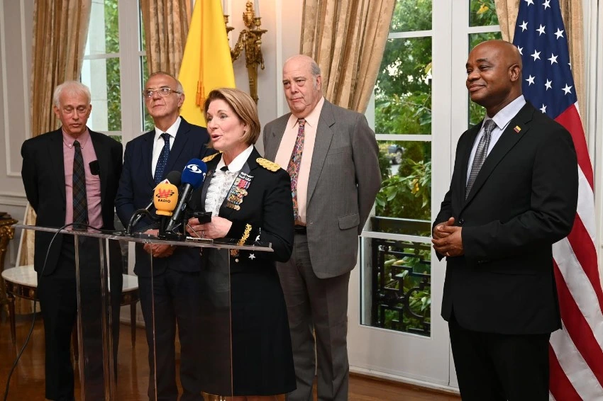 La General Laura. J Richardson lidera la cooperación estratégica entre Colombia y Estados Unidos