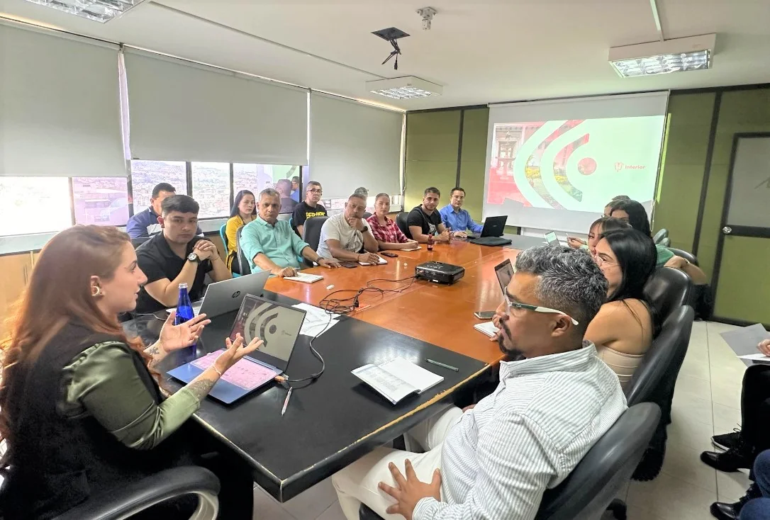 Mininterior capacitó a líderes comunitarios y funcionarios en Pereira y Dosquebradas para fortalecer la participación ciudadana