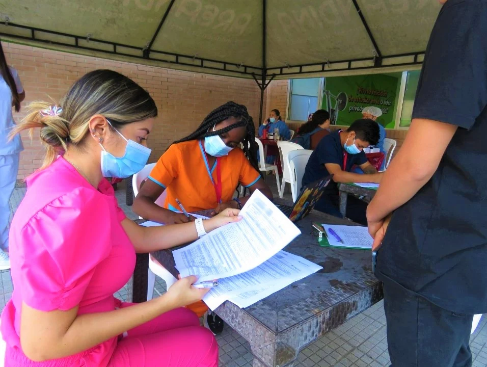 La Secretaría de Salud de Pereira realizó jornada de prevención en salud sexual en la Universidad del Área Andina