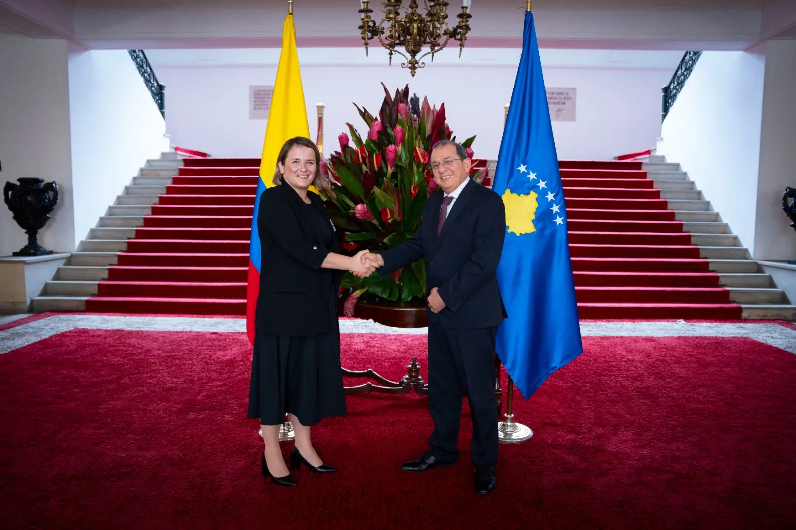 Diálogo bilateral entre Colombia y Kosovo: Reunión del vicecanciller Jorge Rojas y la viceministra de Relaciones Exteriores y Diáspora, Liza Gashi