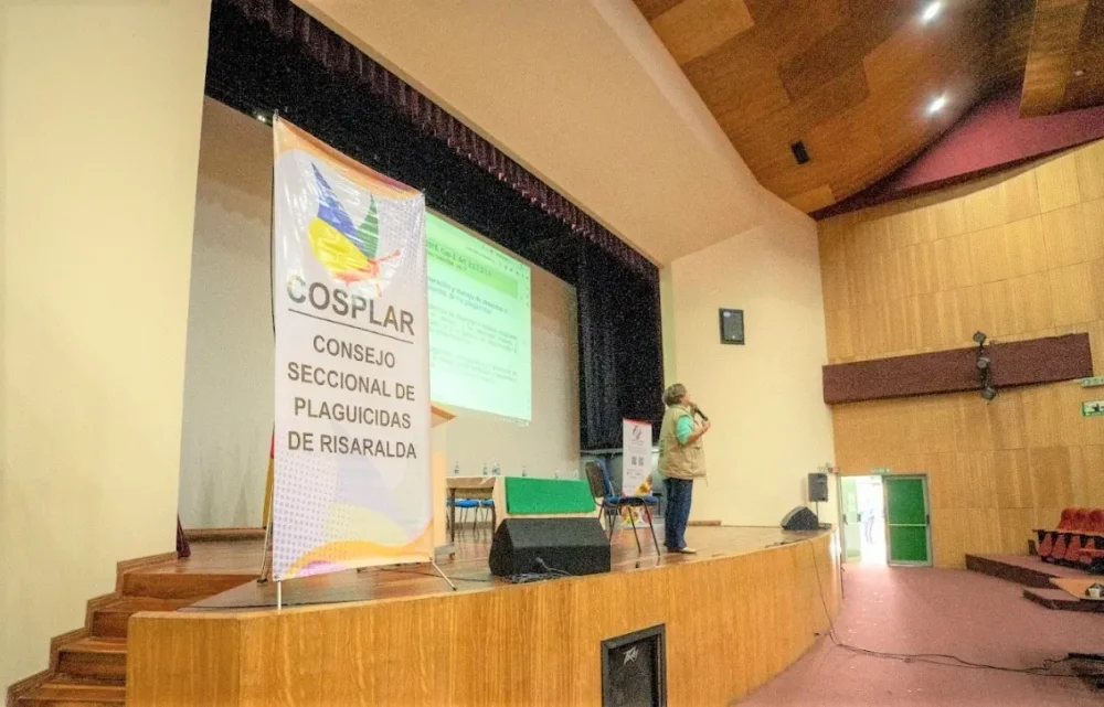 Foro en Risaralda resalta la importancia de la seguridad en el manejo de plaguicidas