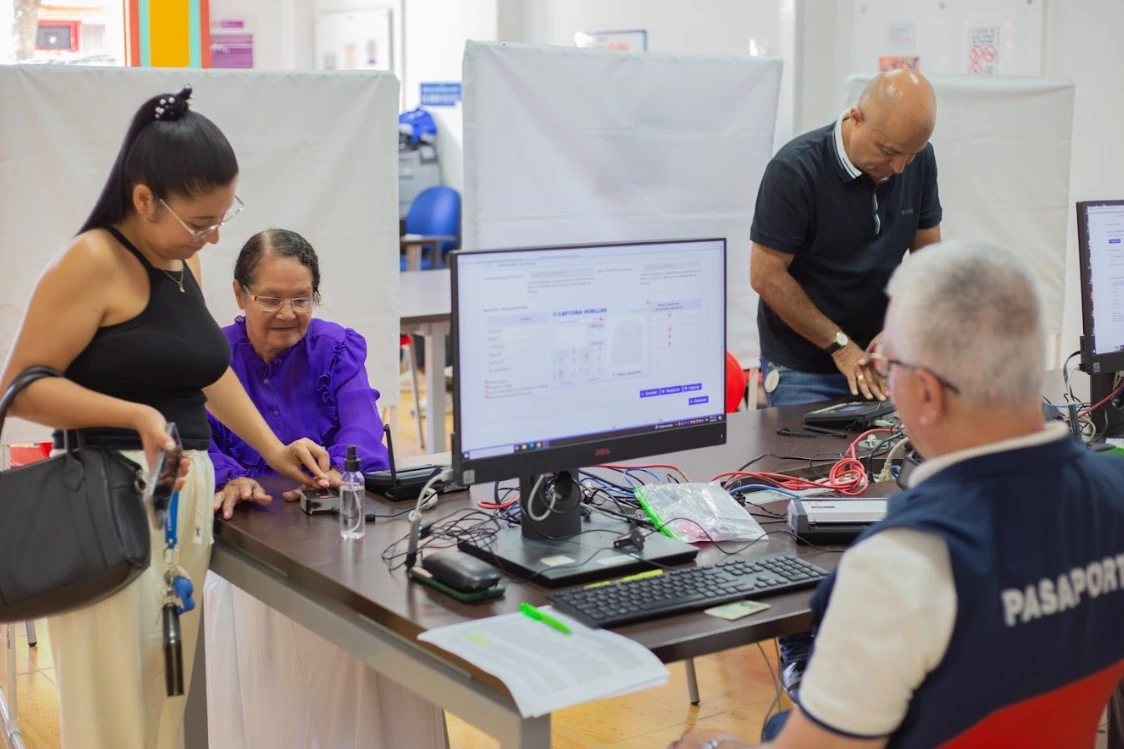 Apianos tramitarán el pasaporte en su municipio, en el marco de una jornada descentralizada