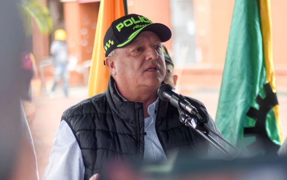 Alcalde de Dosquebradas, desmiente parentesco  con persona que cobró por supuesto contrato en la alcaldía