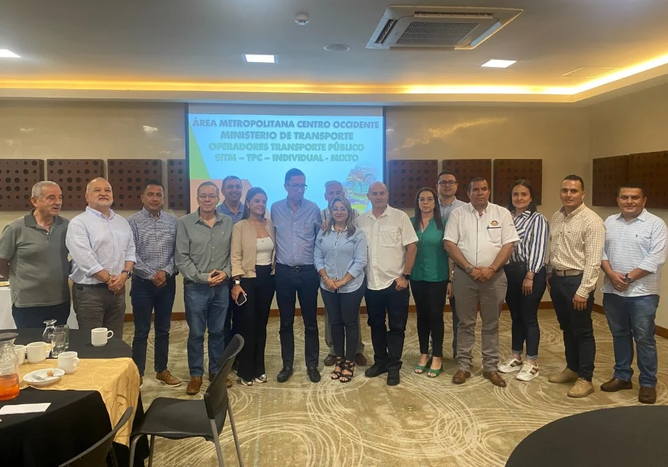 Hacia un transporte más legal: Diálogo entre Amco y el Gobierno Nacional