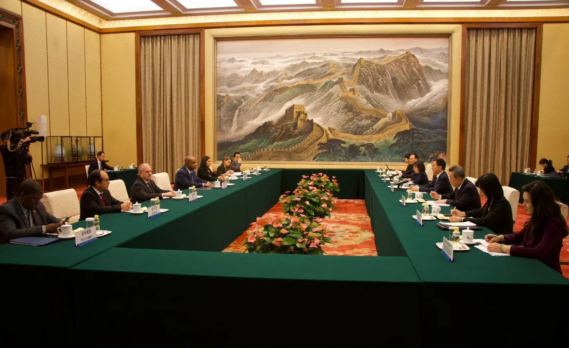 Iniciativas de cooperación en temas de comercio y procesos de admisibilidad fueron algunos temas tratados entre Colombia y China