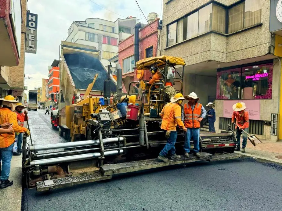 Pereiranos destacaron obras de pavimentación con asfalto en la carrera Quinta
