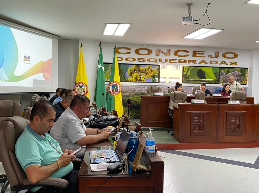 El plan «Risaralda a toda máquina» avanza en la adecuación de vías