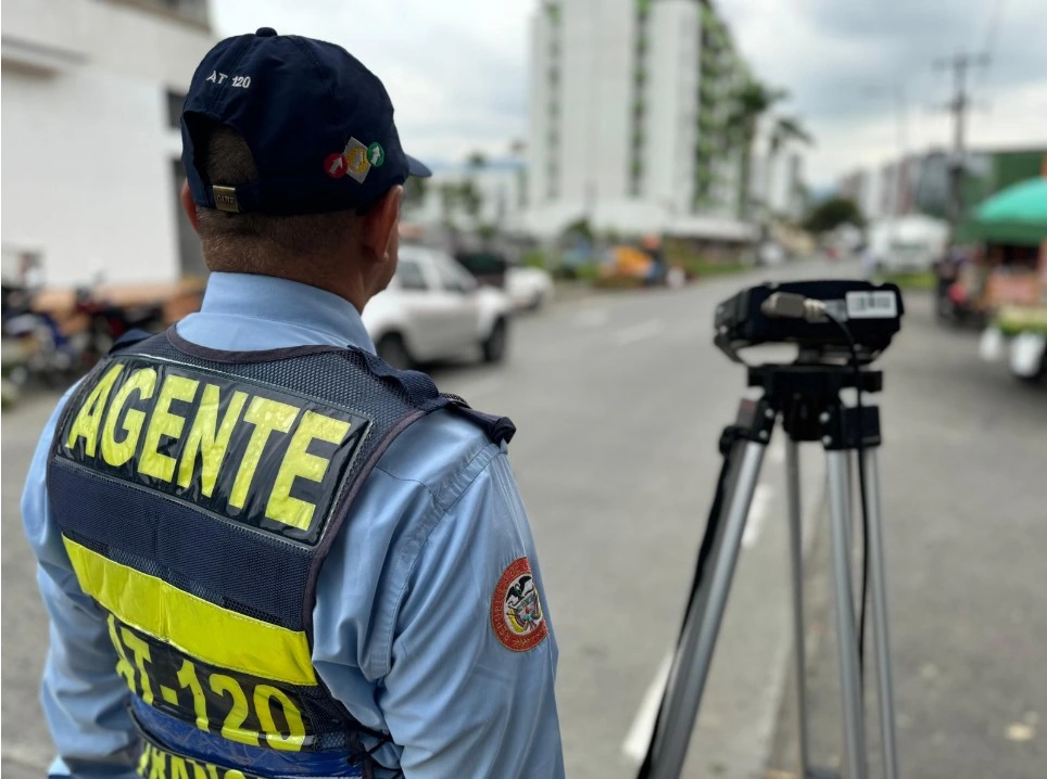 Secretaría de Tránsito de Dosquebradas moderniza equipos para escanear hasta 100 matrículas por segundo