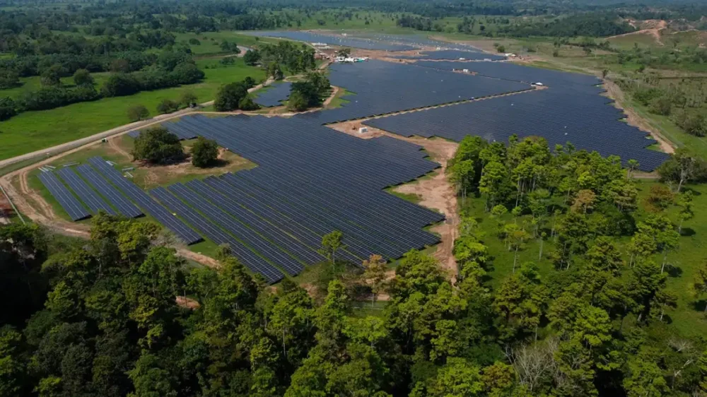 Nueva granja solar de Ecopetrol genera 56,12 MW a la energía renovable en Colombia