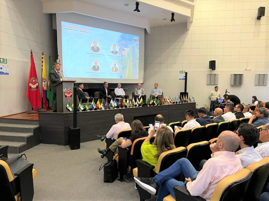 Aeropuerto del Café avanza: Gobierno de Caldas anuncia cierre financiero y licitación para 2025 durante el foro “Transporte Aéreo