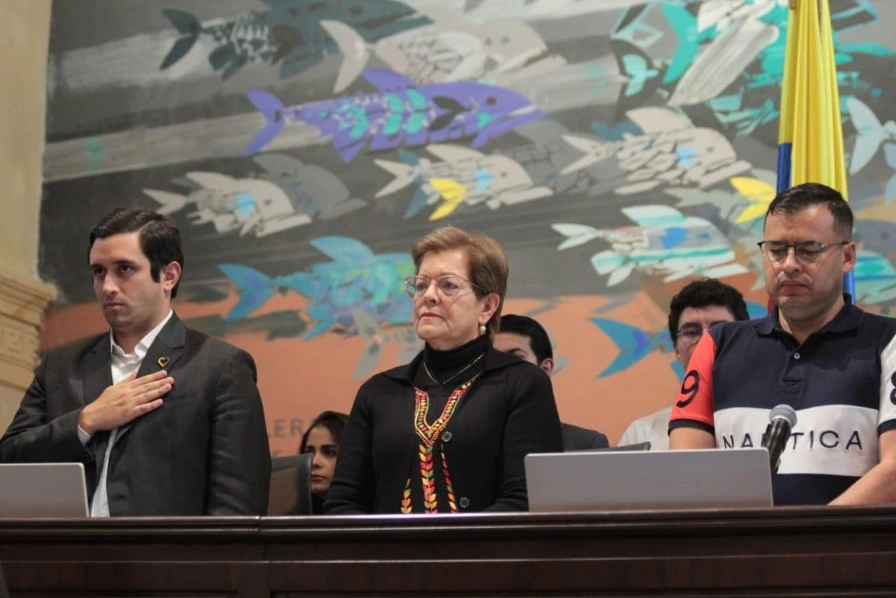 Plenaria de Cámara aprobó artículo que reglamenta el horario diurno y nocturno