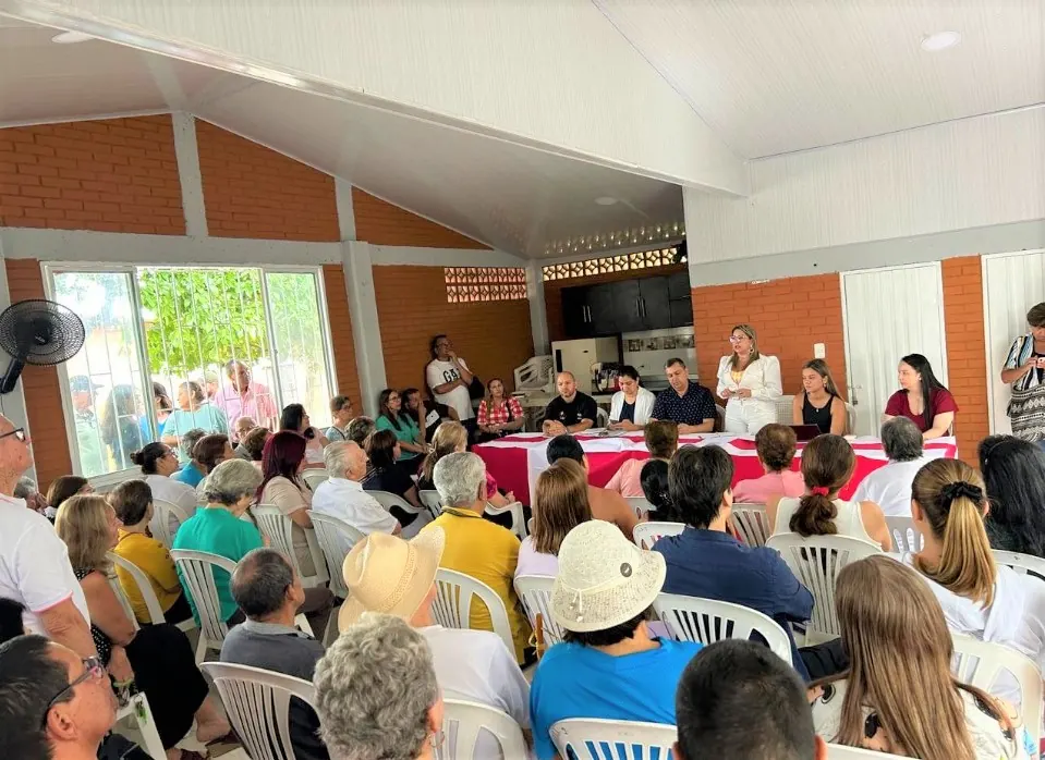 Área Metropolitana y Megabús, atienden inquietudes de la comuna El Poblado