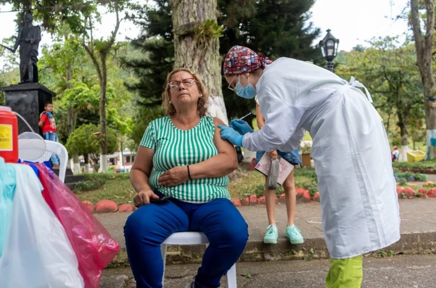 Más de 500 dosis se aplicaron en la jornada de vacunación; el 25 de octubre habrá una nueva convocatoria