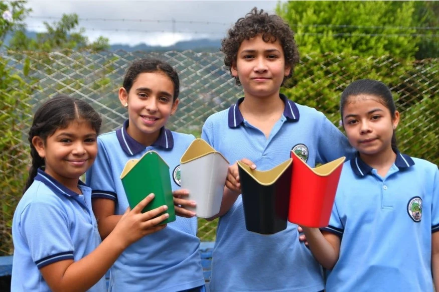 Estudiantes del área rural de Dosquebradas, se capacitan en manejo de residuos y protección del medio ambiente