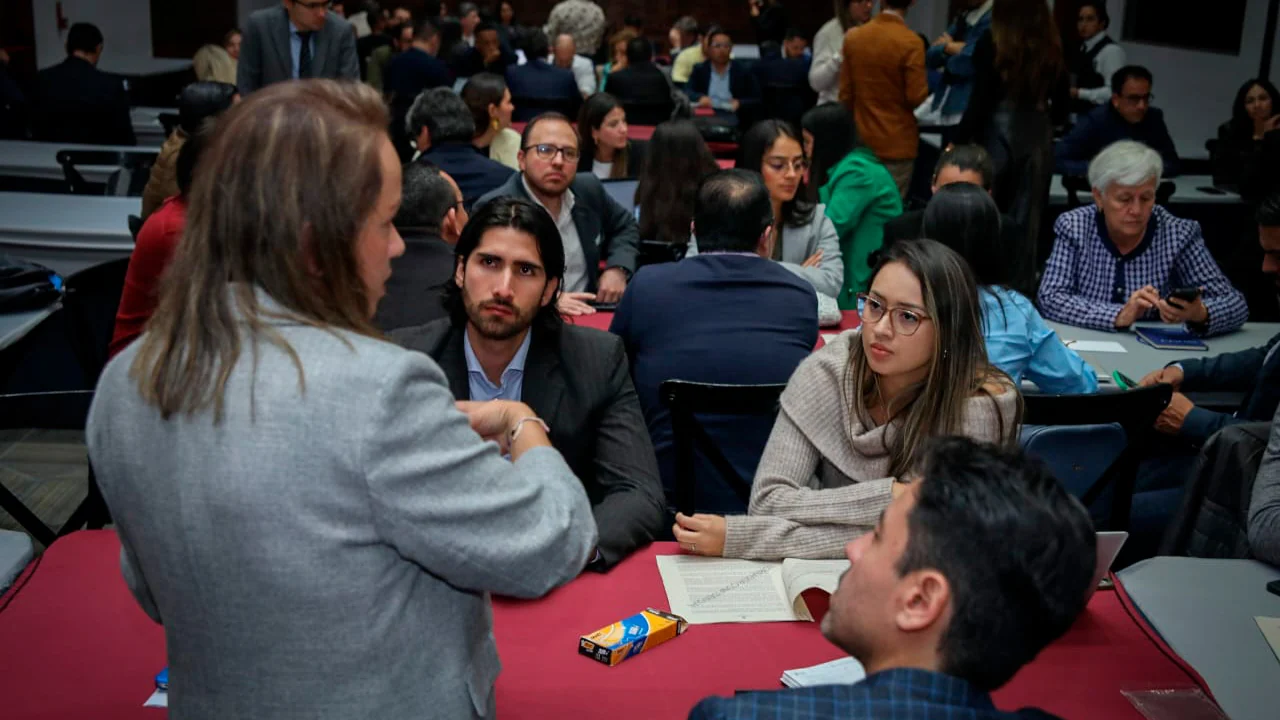 En el Gobierno nacional  se han aprobado $2 billones para que empresarios paguen sus impuestos con obras en municipios PDET