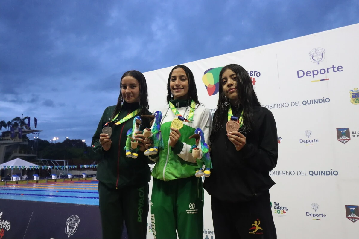 ¡Antioquia se llevó ocho de diez oros en natación carreras!