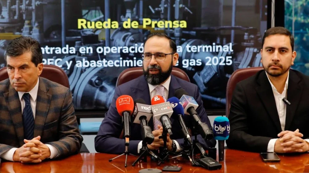 Ministerio de Minas y Energía garantiza suministro de gas para 2025 tras exitoso mantenimiento de la planta SPEC LNG