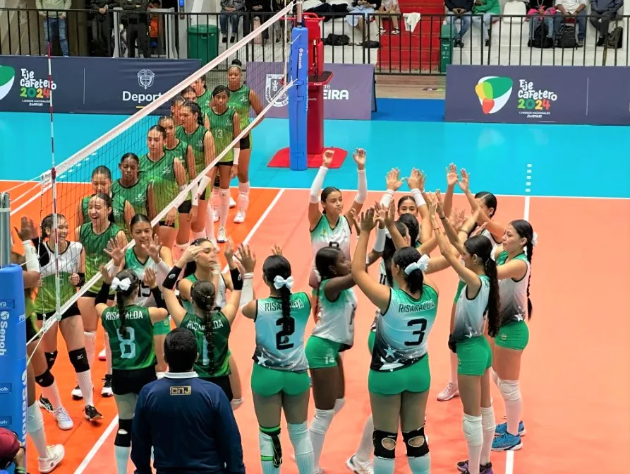 Selección Risaralda femenina de voleibol luchó con garras, pero Antioquia avanzó a la final