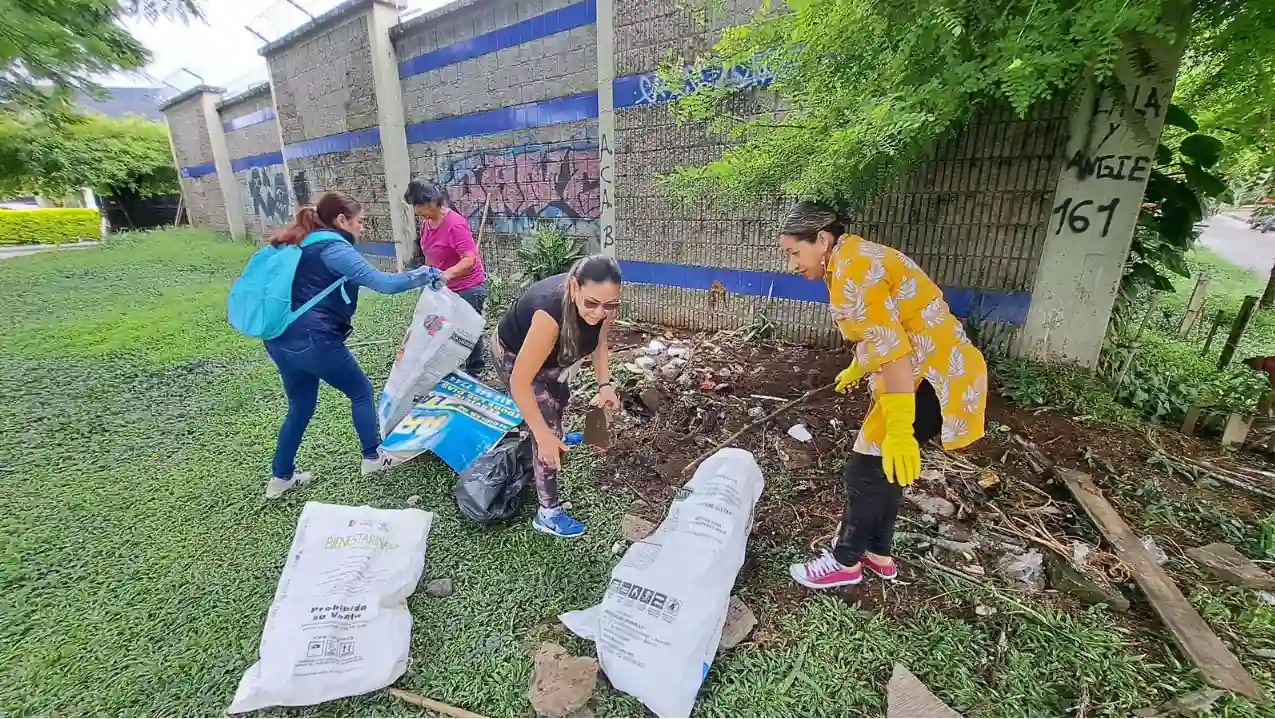 Empresa de Aseo lideró Jornada de recuperación de espacios en el sector B del Parque Industrial