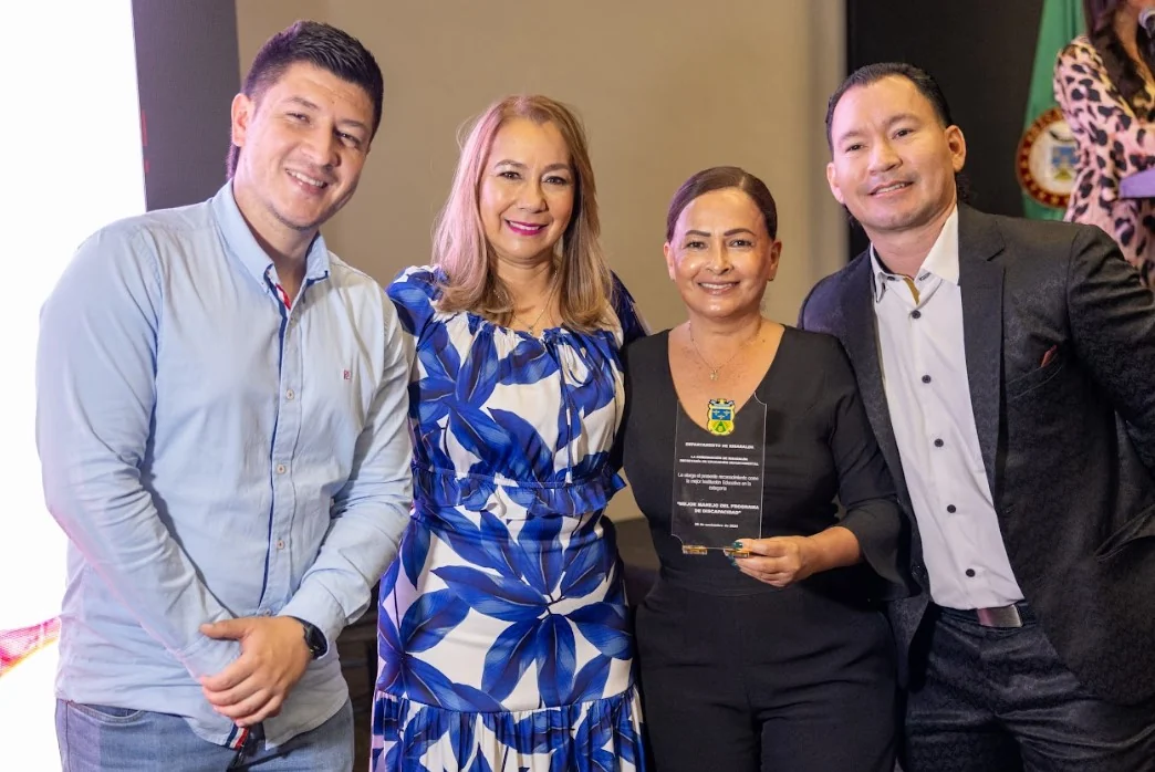 Rectores reciben exaltación por su destacada labor en programas y estrategias innovadoras