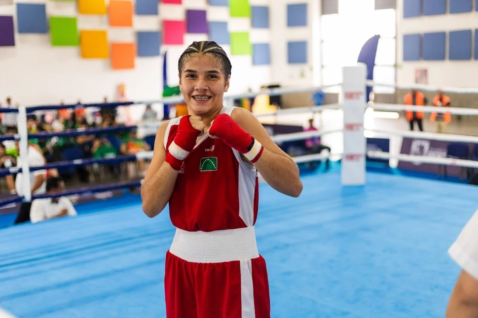 «Samanta Gómez» Pereirana joven promesa del boxeo, va por la medalla de oro en los Juegos Nacionales Juveniles