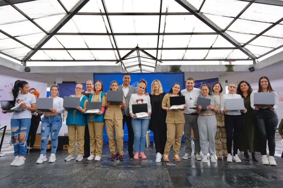 La formación digital y el emprendimiento llegan a las cárceles del país con Mujeres TIC para el Cambio y SenaTIC