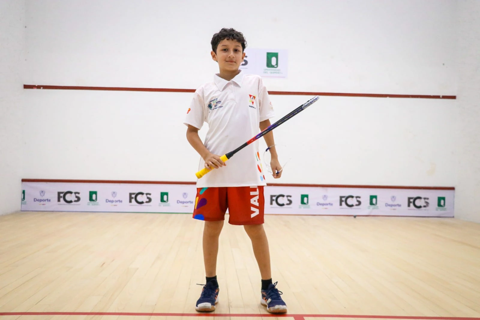 Con apenas 11 años, es el atleta más joven del campeonato de squash en los I Juegos Nacionales Juveniles 2024