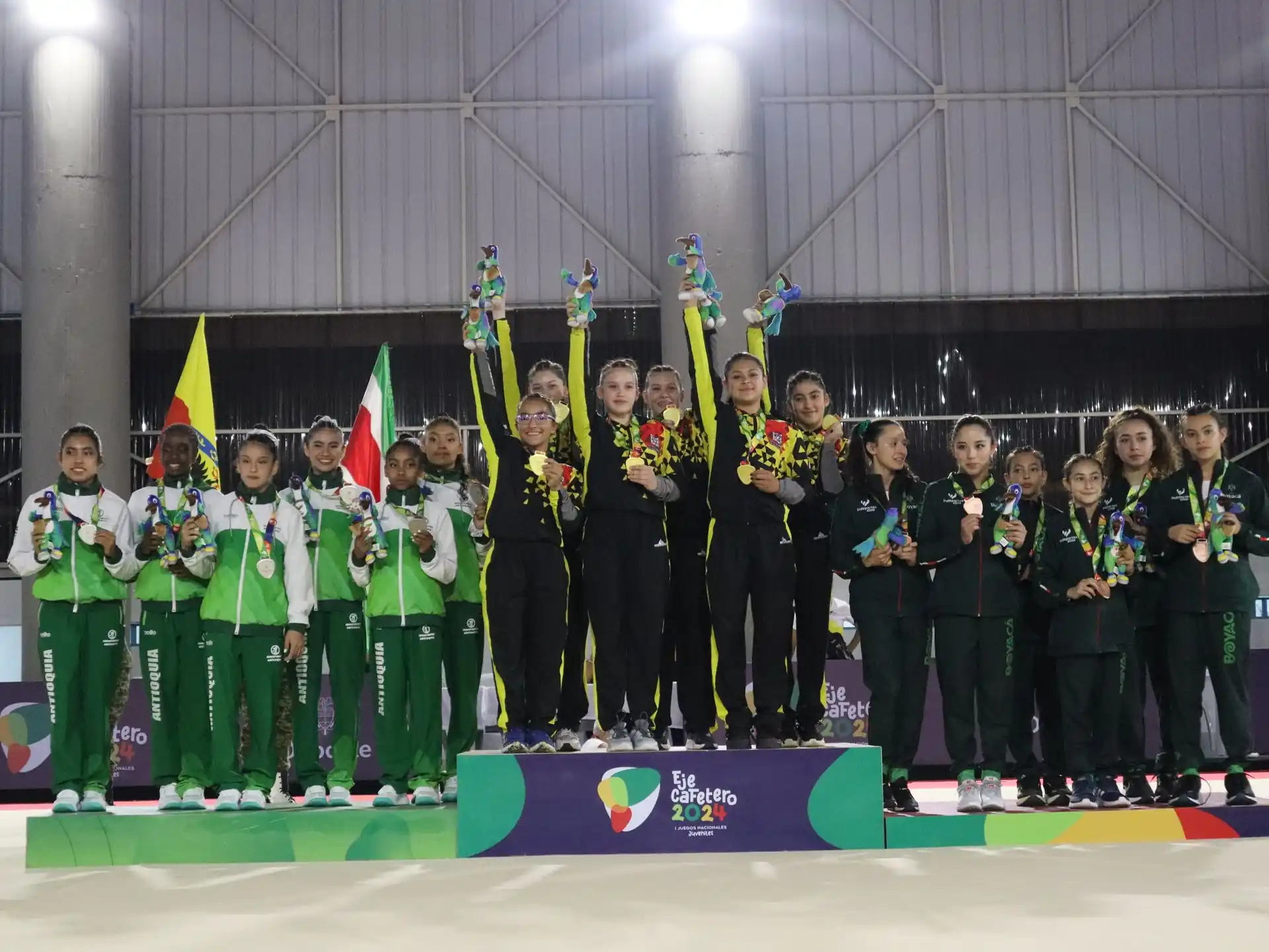 En los Juegos Nacionales Juveniles, el primer oro de la gimnasia artística se vistió de amarillo y rojo