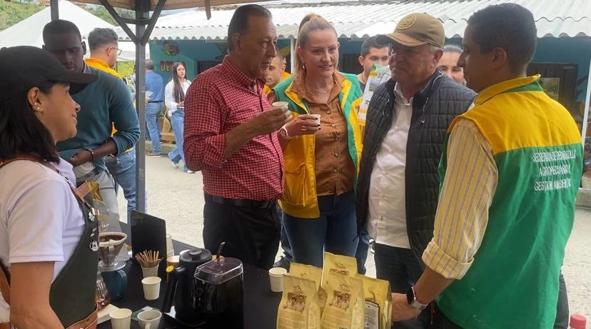 Con flores y cafés especiales, Dosquebradas inició las Fiestas del Progreso