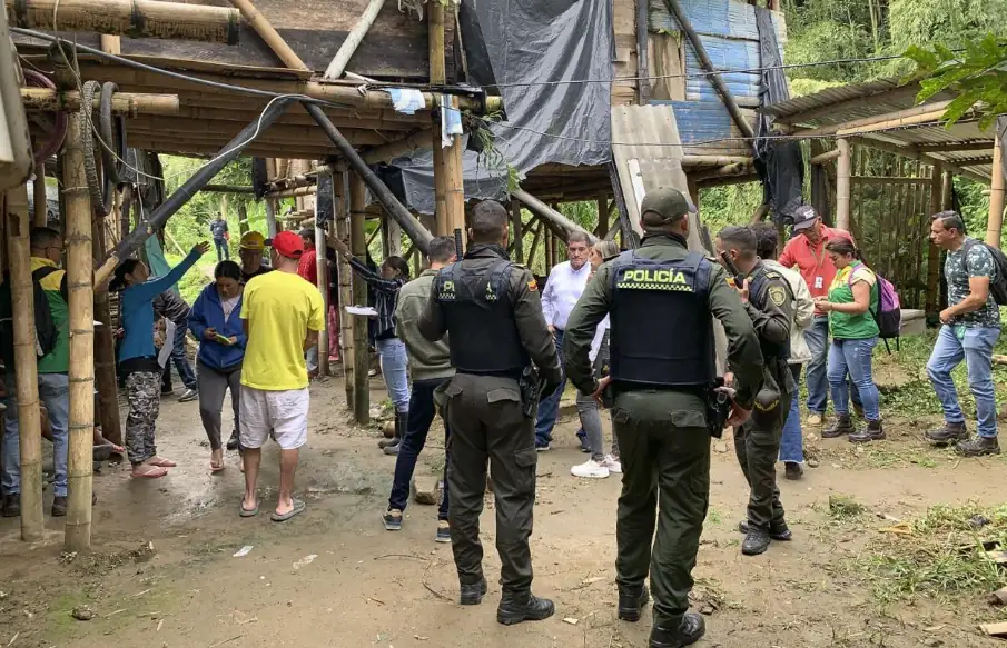 Alcaldía de Dosquebradas recuperó zona forestal protectora del sector Loma Verde
