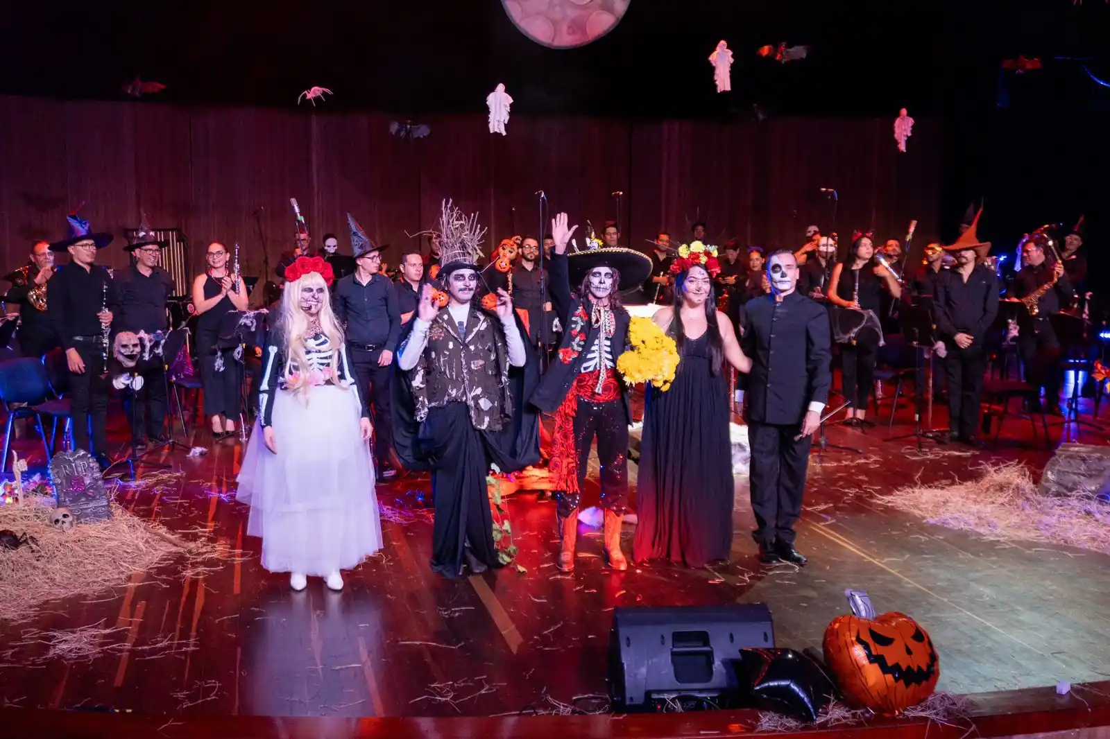 La Banda Sinfónica regaló a los pereiranos una celebración ‘fantasmal’, en su concierto de gala