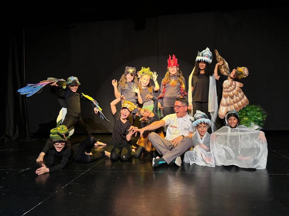 La Escuela de Formación de Teatro de la Secretaría de Cultura presentó «El colibrí y sus hermanos guardianes»
