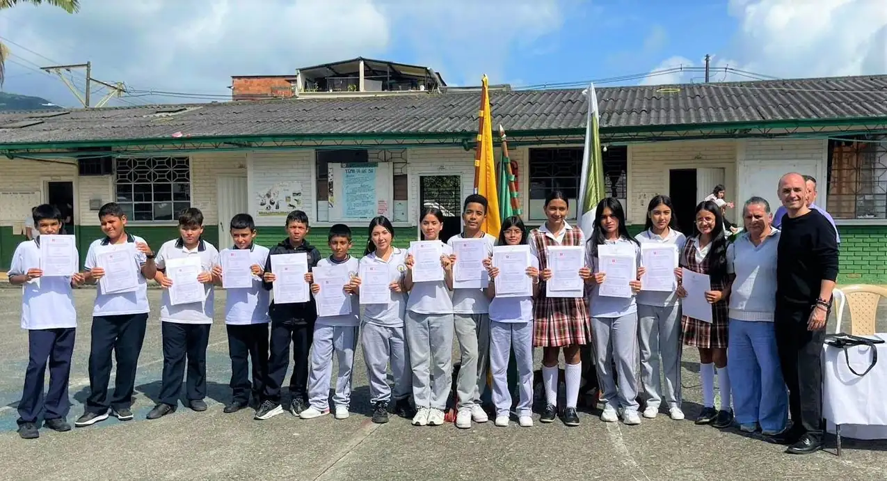 Risaralda potencia el aprendizaje del francés en 300 estudiantes, gracias a una alianza educativa
