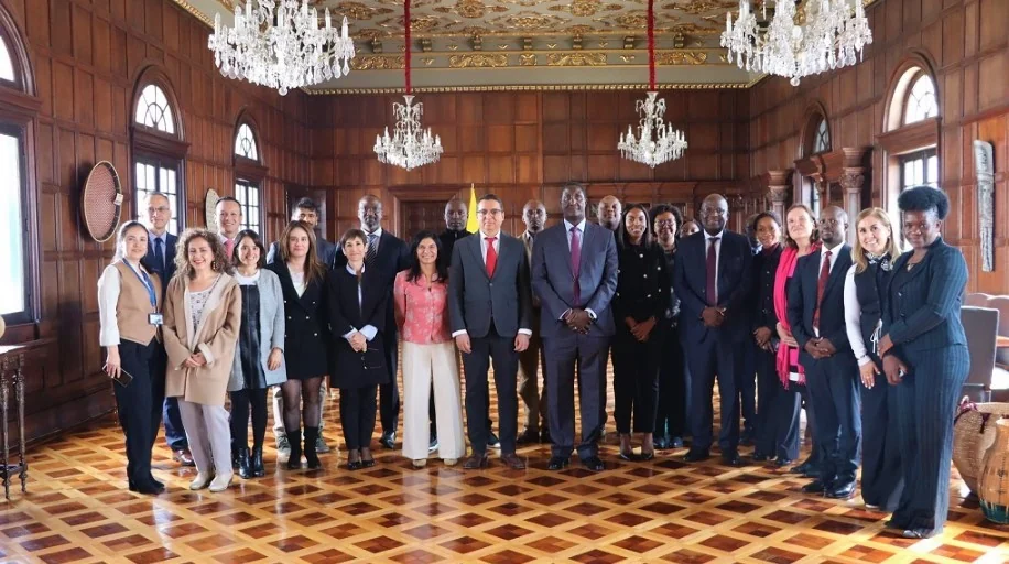 Colombia y Kenia intercambian buenas prácticas en materia de determinación de la condición de refugiados