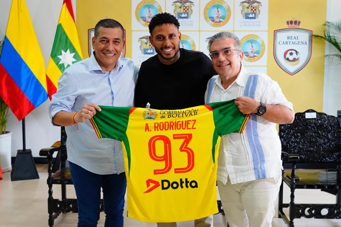 Alcalde Dumek Turbay lidera presentación de Arley Rodríguez, otro nuevo refuerzo de trayectoria para el Real Cartagena