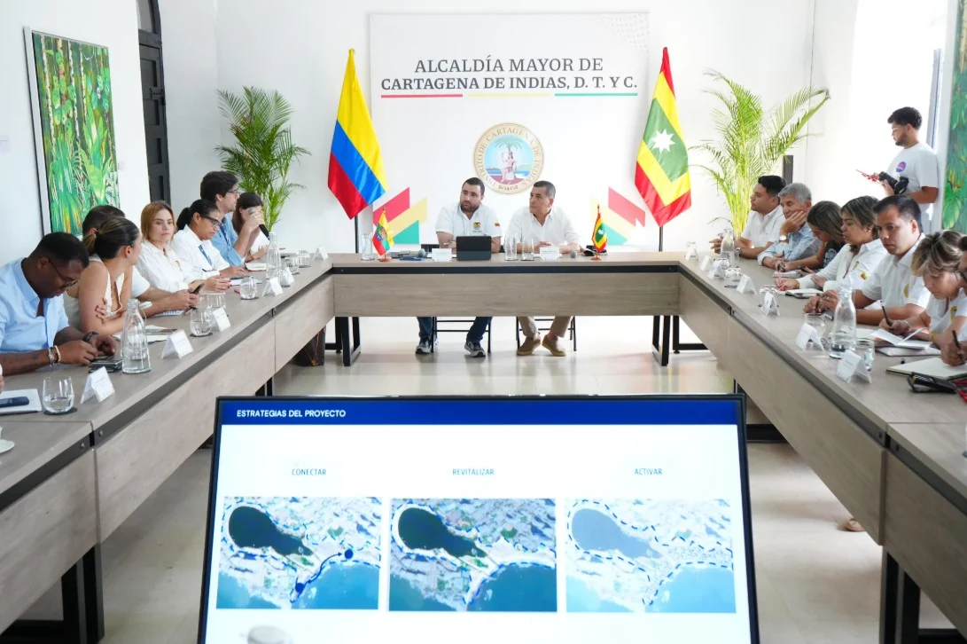 Gobernador de Bolívar le presenta al alcalde Dumek Turbay Proyecto de Regeneración Urbana de El Laguito