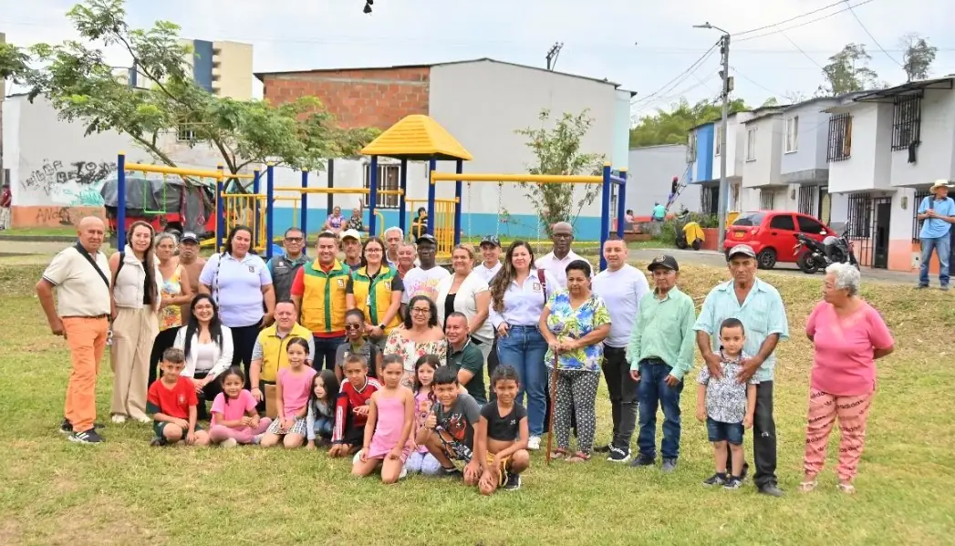 Alcaldía de Dosquebradas y Unidad para las Víctimas llevaron dotación al parque de la urbanización El Ensueño