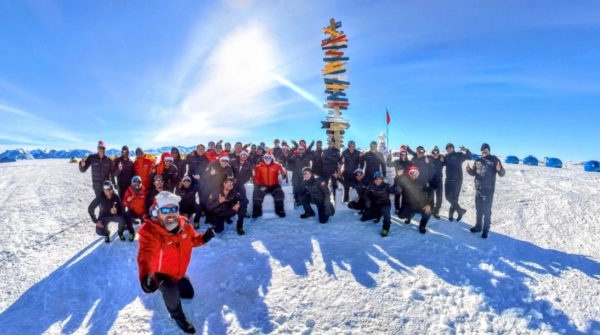 Por primera vez, Colombia conquista el Glaciar Unión en la Antártida profunda