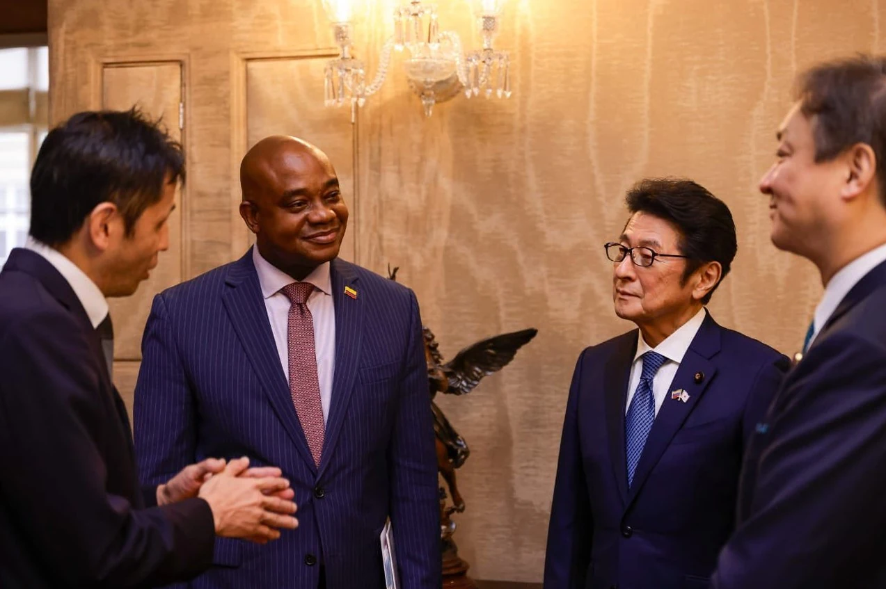 El Canciller Luis Gilberto Murillo asistió a la reunión con la delegación japonesa para avanzar en agenda de transición energética, comercio y cooperación