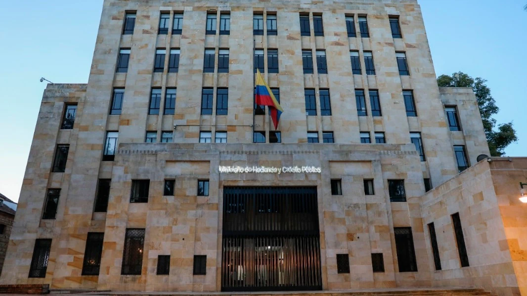 MinHacienda recibe demanda 3,8 veces mayor en subasta de TES de largo plazo por $600 mil millones