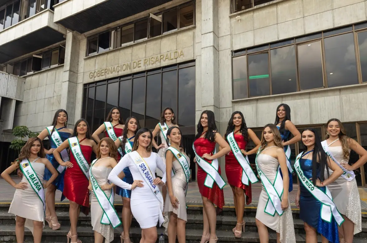 Gobernación impone las bandas a las participantes del Reinado Departamental del Turismo