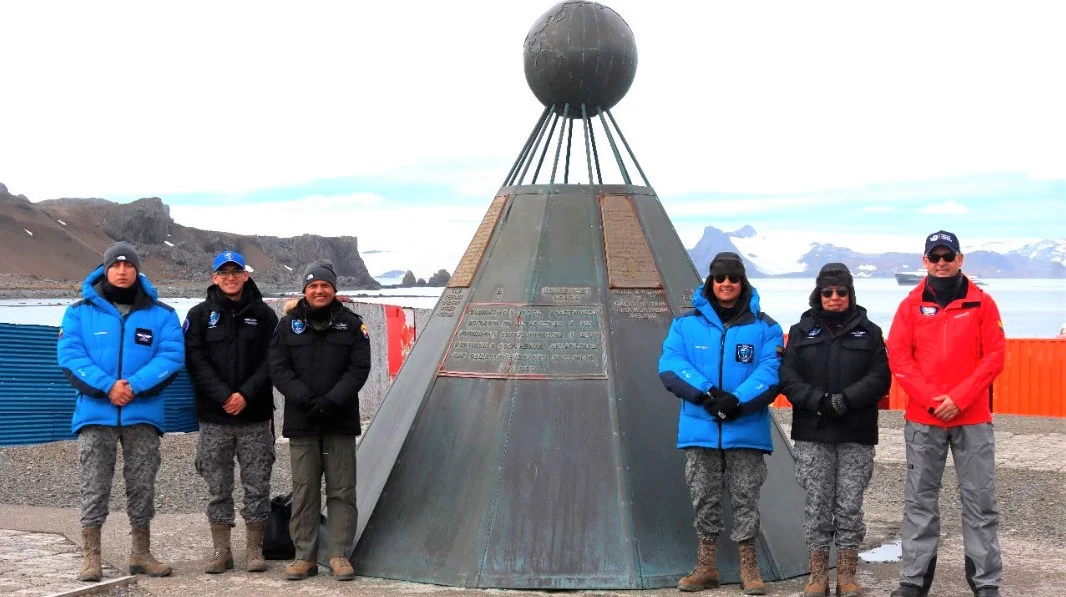Culmina VII Campaña Aérea y XI Expedición Científica a la Antártida: aviones y pilotos colombianos demostraron capacidad en misiones de alcance global