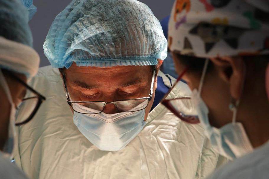 Cirugía de reemplazo esofágico con ascenso colónico en Pediatría en la Clínica Comfamiliar