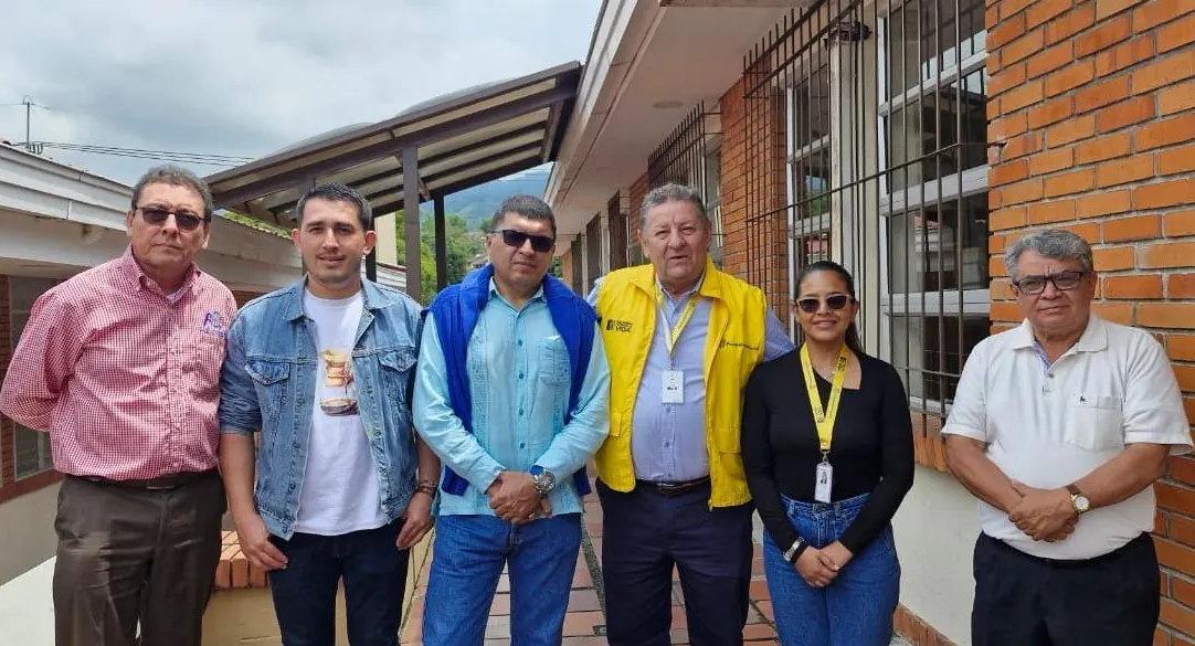 Dosquebradas lanza programa de capacitación en confección para 400 personas