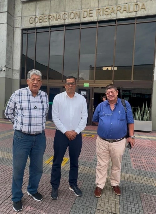 La Gobernación y el sector transporte buscan soluciones ante bloqueo en vía Pereira – Chocó