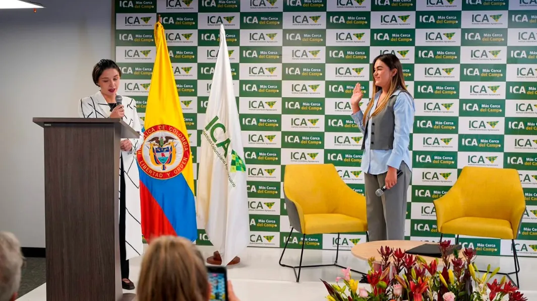 Paula Andrea Cepeda tomó posesión como gerente del ICA